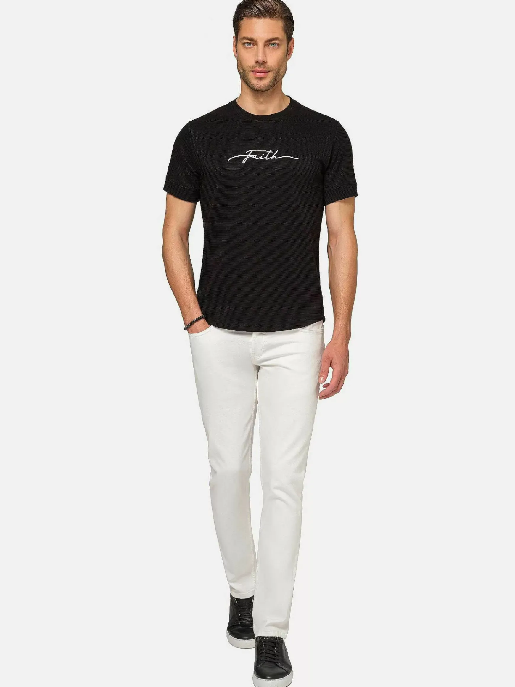 Dambas Signature Crew Neck T-Shirt Black