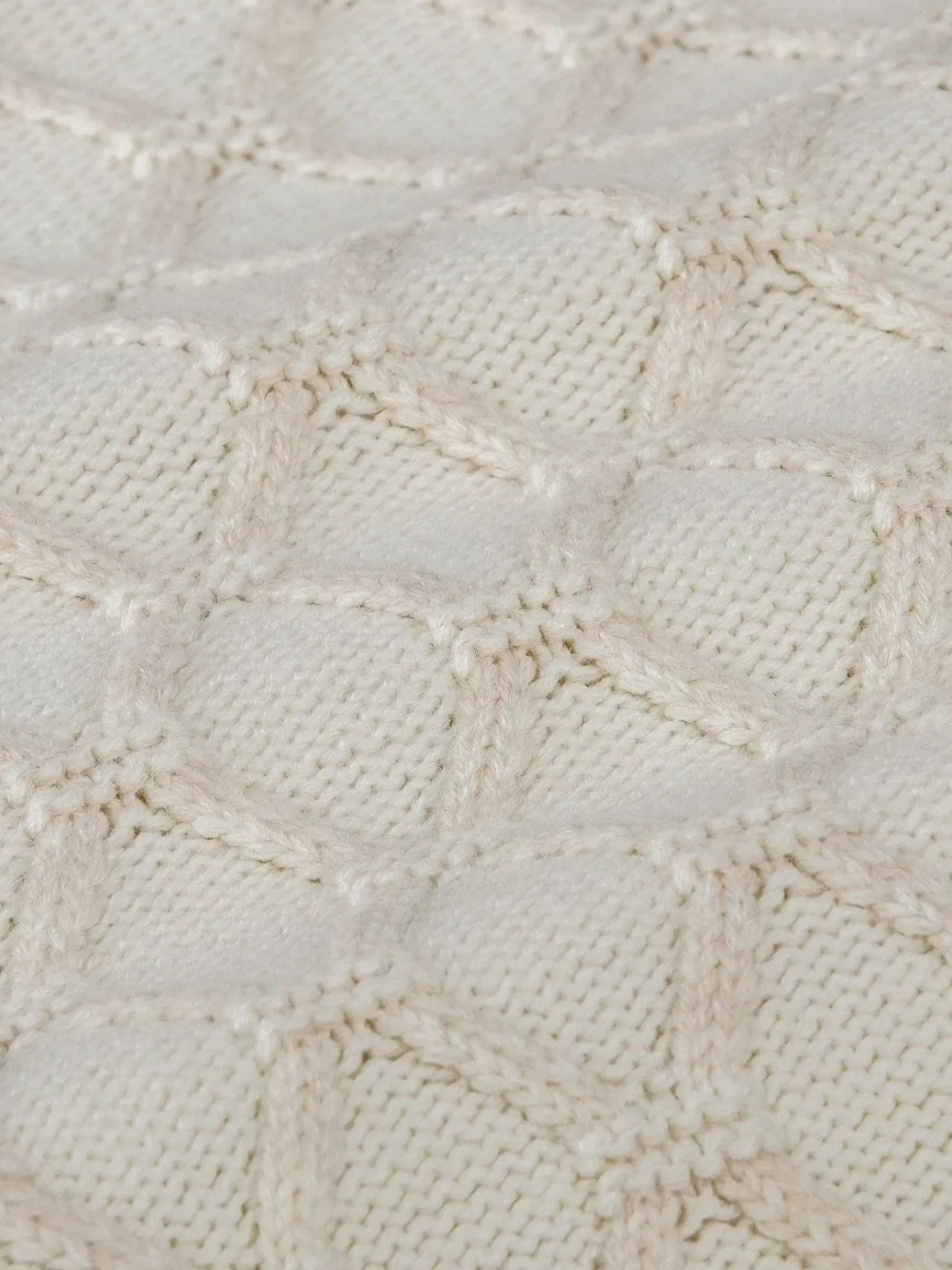 Minevre Pattern Beige Truien